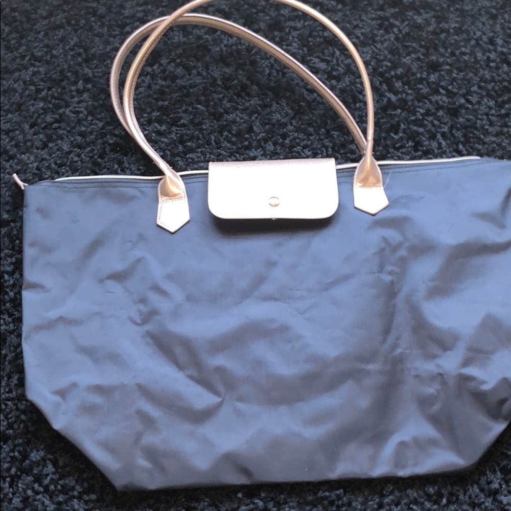 Nylon tote similar to Longchamp. NEW W/OUT TAGS
